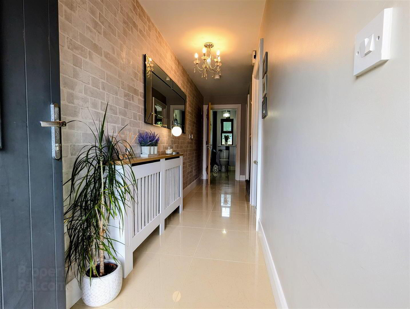 78 Cairn Grove 3 of 23
