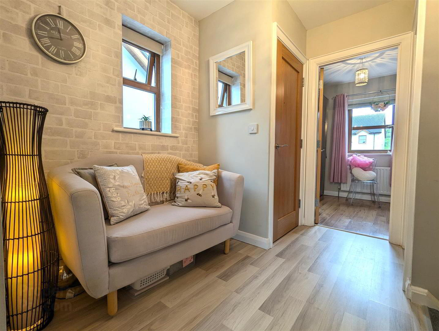 78 Cairn Grove 11 of 23