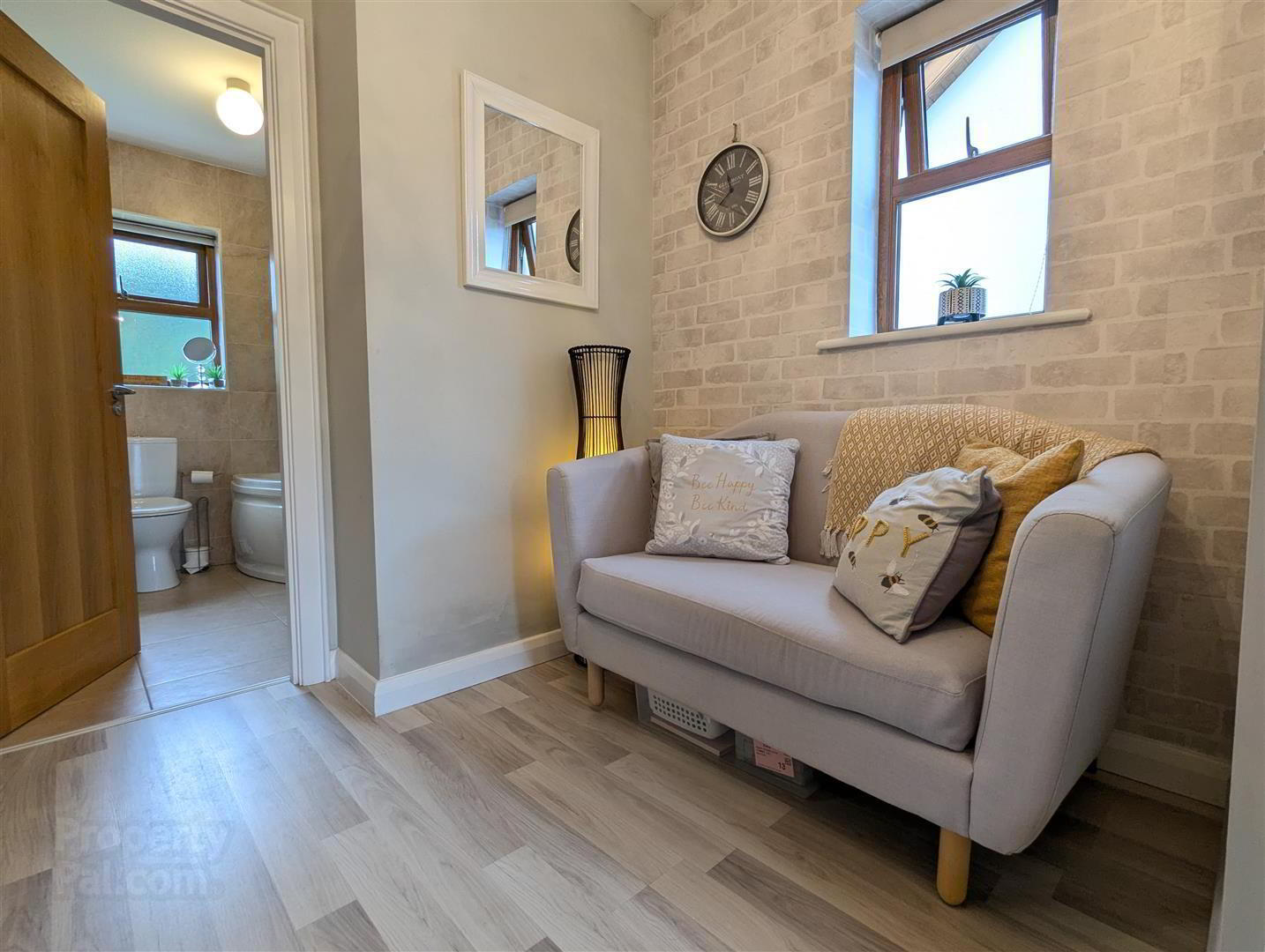 78 Cairn Grove 12 of 23