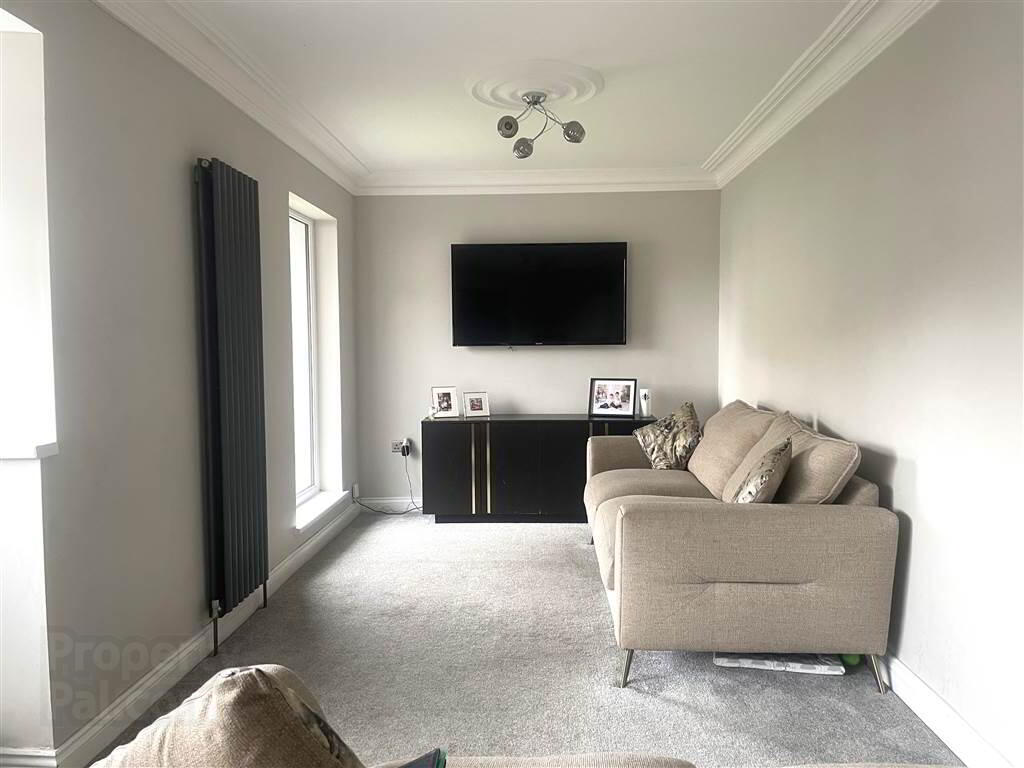 52 Ramoan Gardens 4 of 25