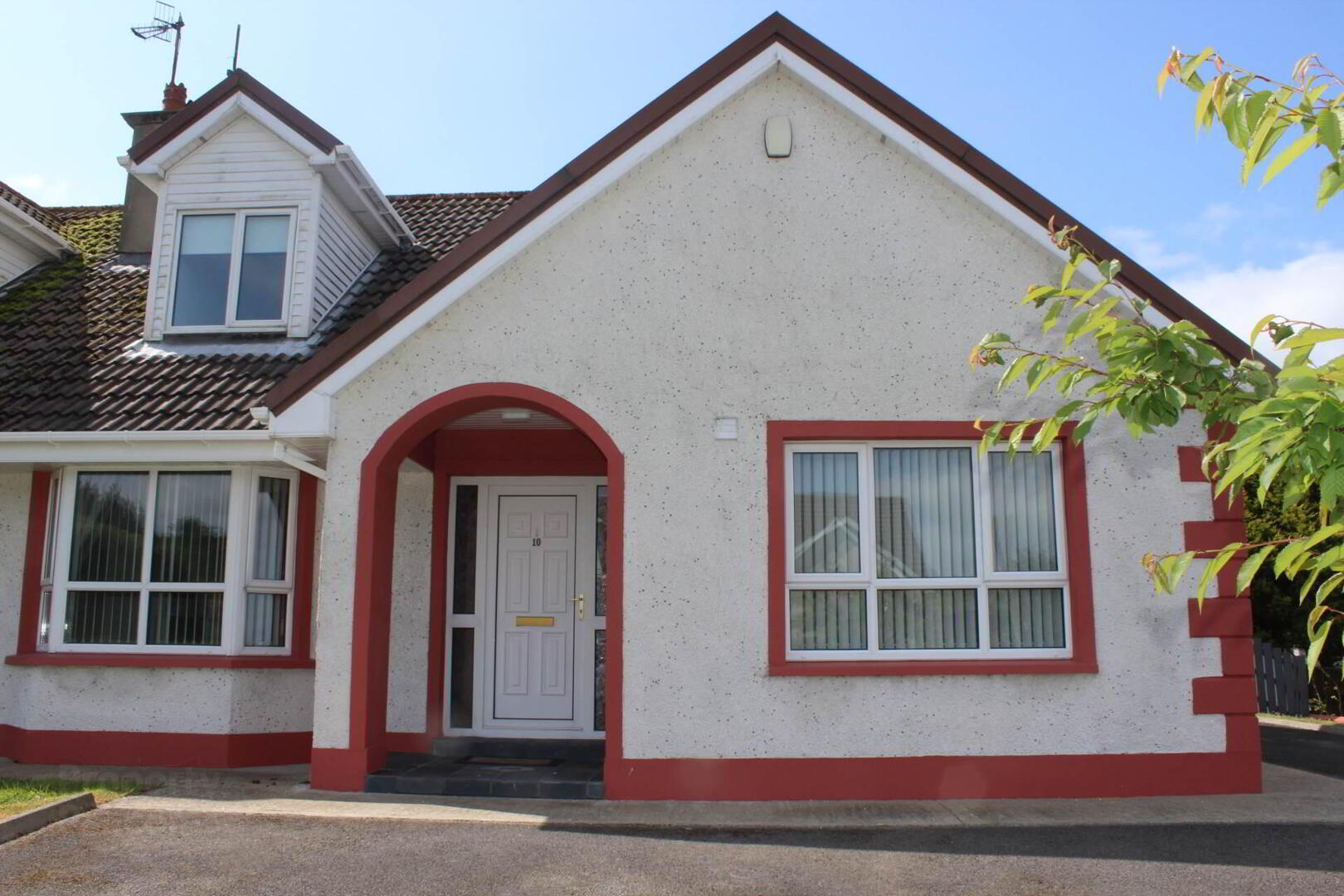 property description image