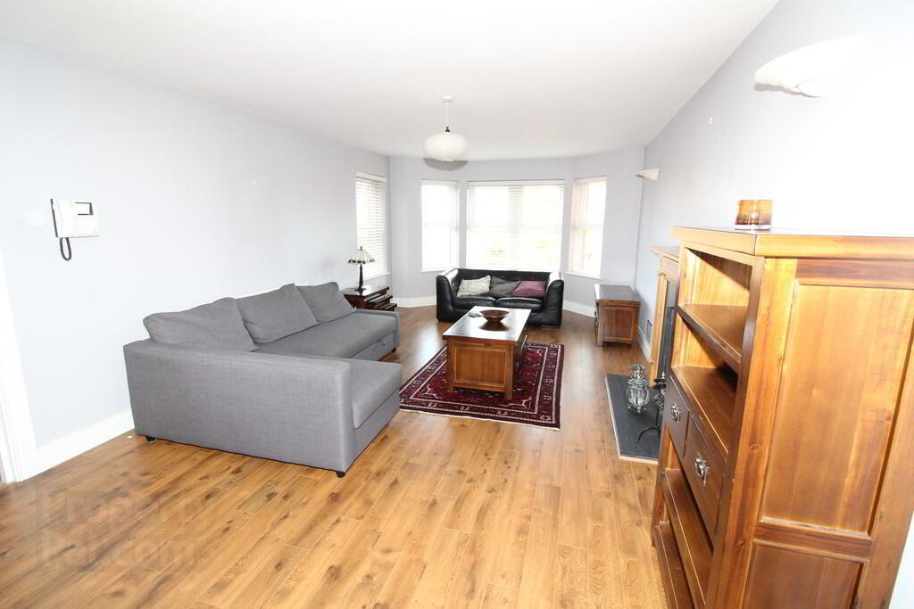 Apt 5, 18a Annadale Avenue 10 of 15