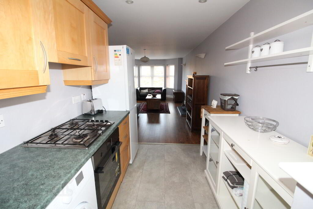 Apt 5, 18a Annadale Avenue 9 of 15