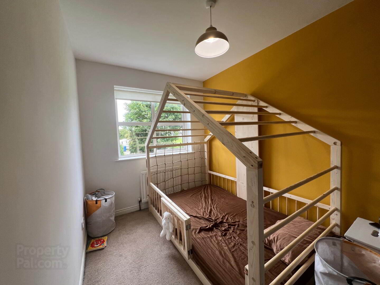 56 Whitethorn Avenue 22 of 30