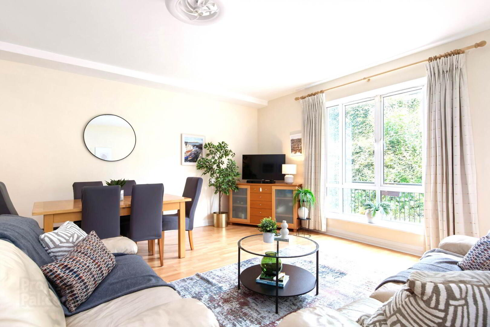 Apt 4 House, 4 Linden Court 3 of 16