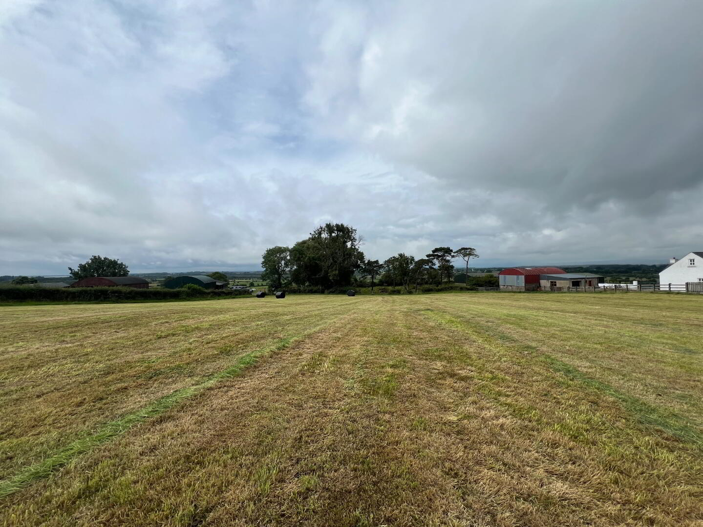 property description image