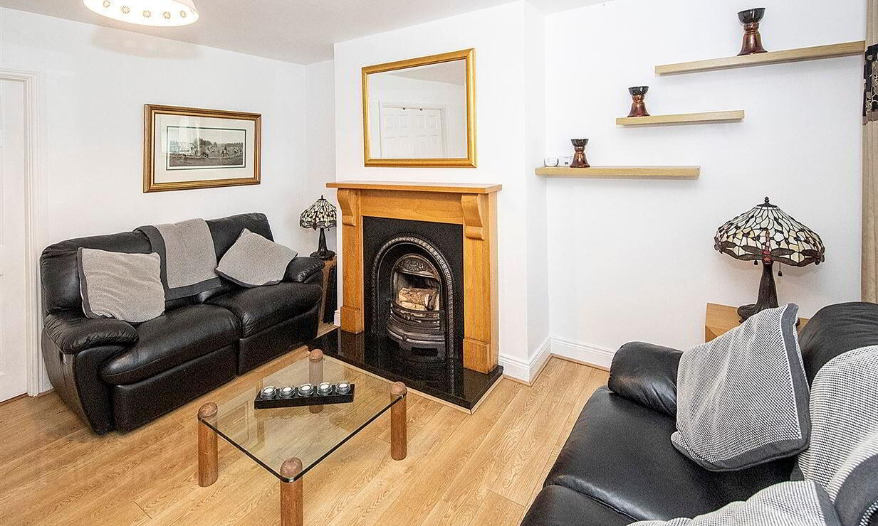 14 Denes Yard 5 of 23