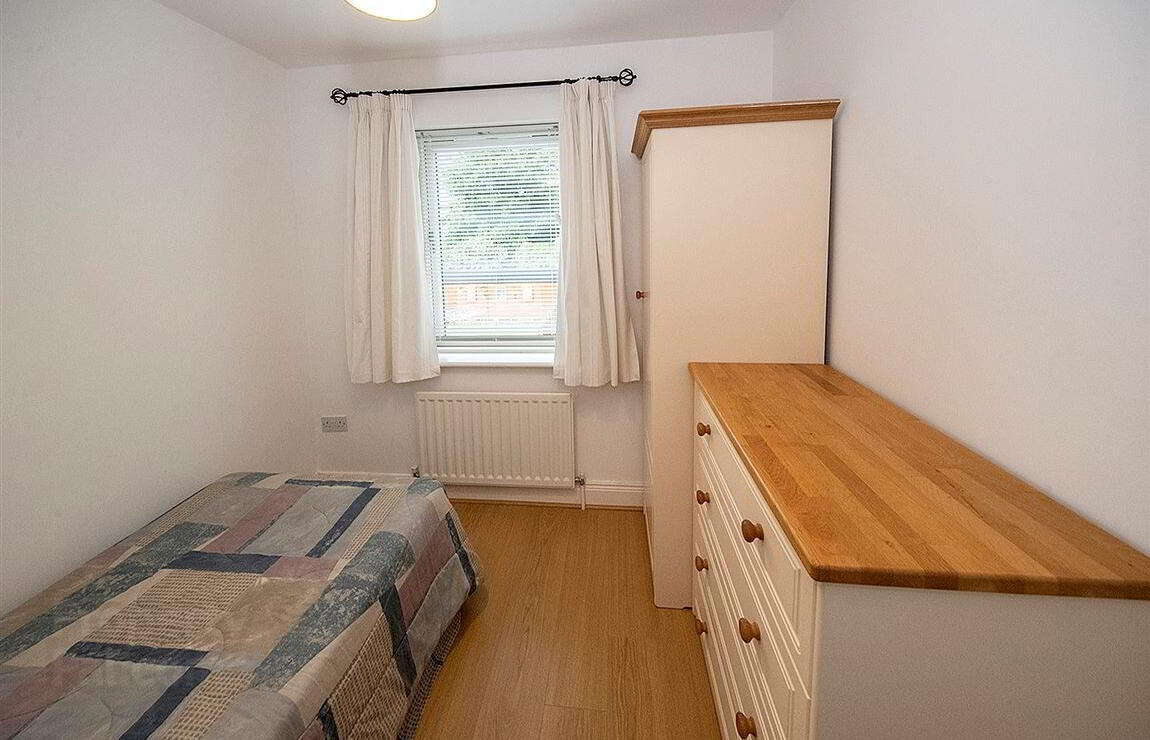 14 Denes Yard 22 of 23