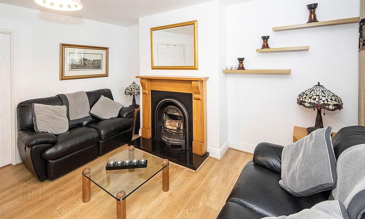 14 Denes Yard 5 of 24
