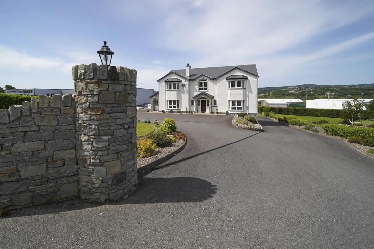 Archthorn House, Dromore 4 of 55