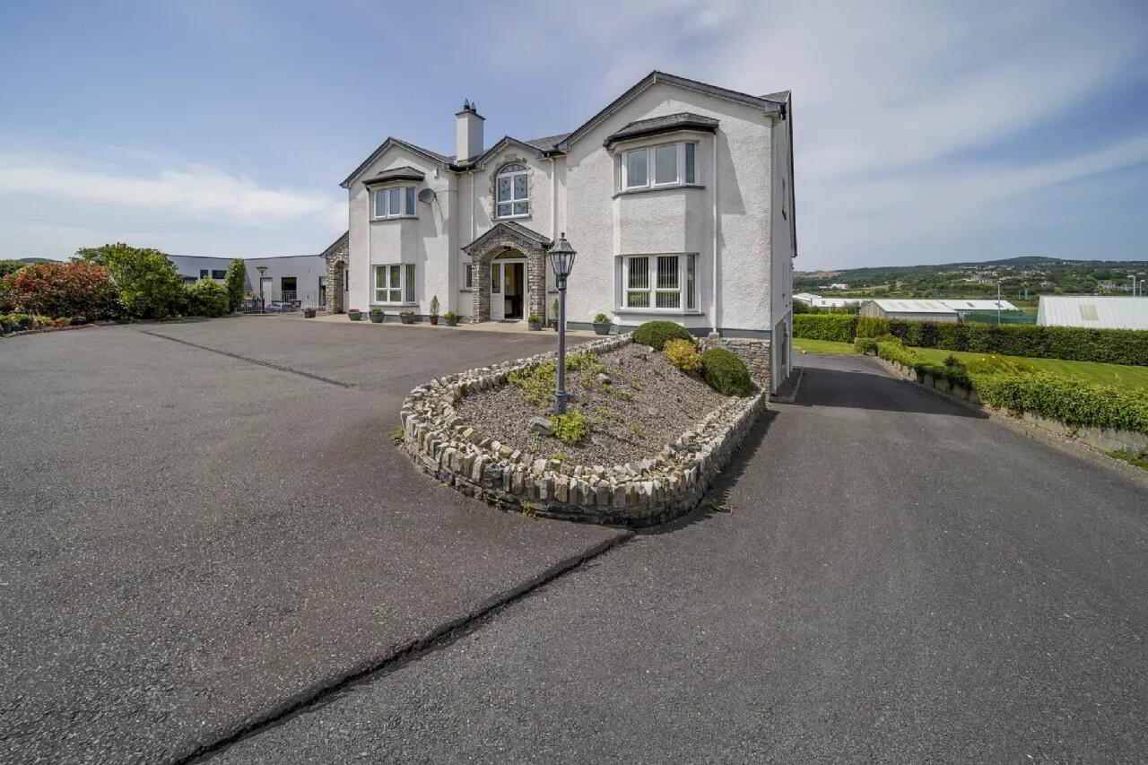 Archthorn House, Dromore 47 of 55