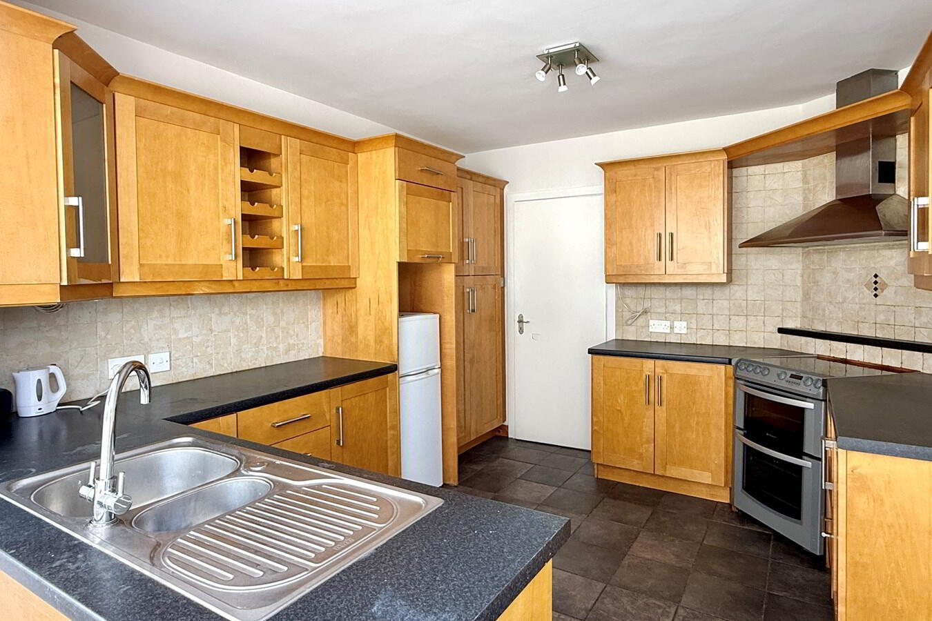 7 Clanbrassil Drive 8 of 15