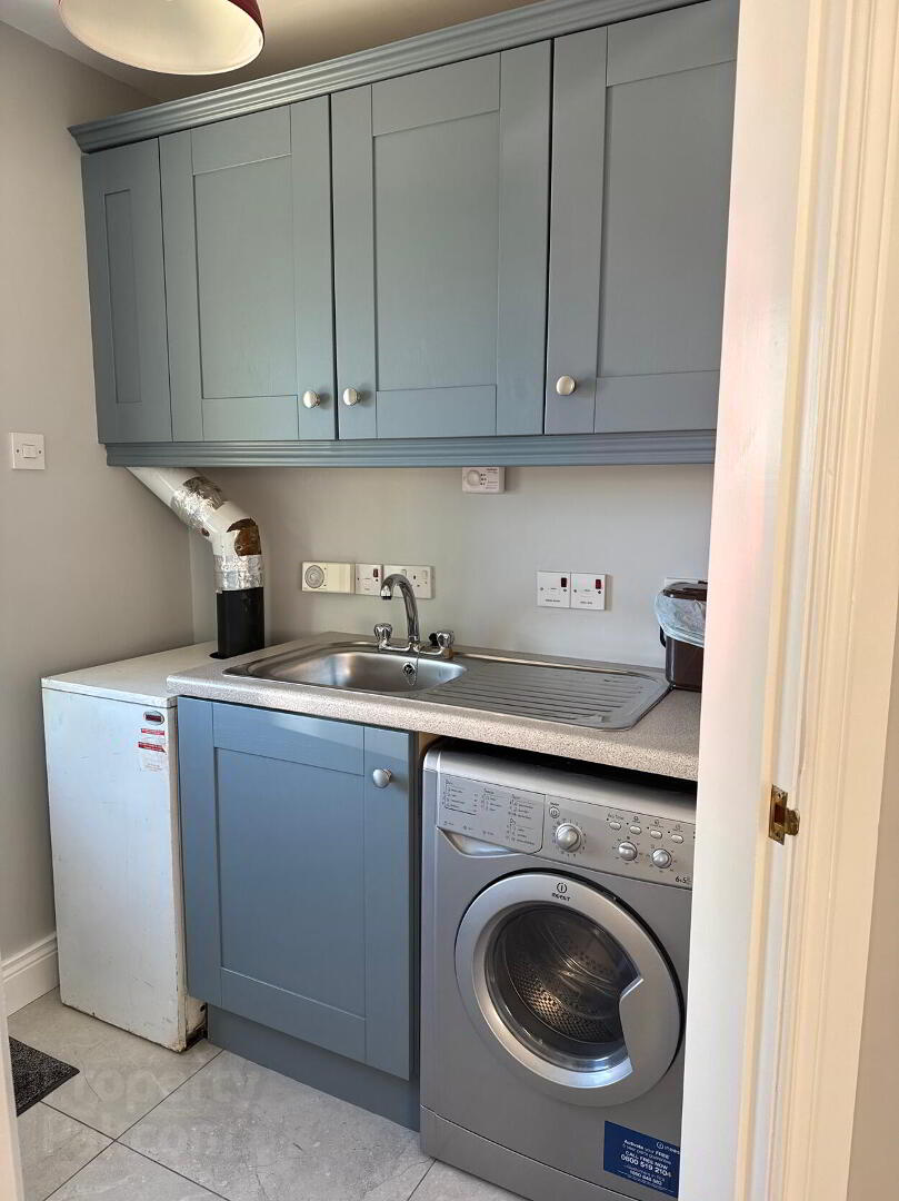 19 Fairfield Road( Short Term) 9 of 13