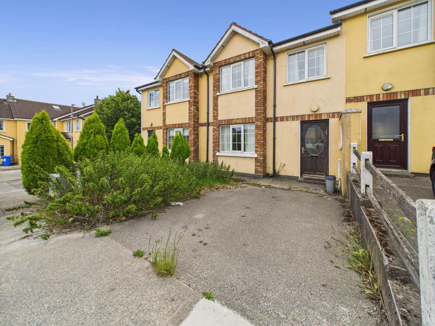 19 Willow Brook 1 of 11