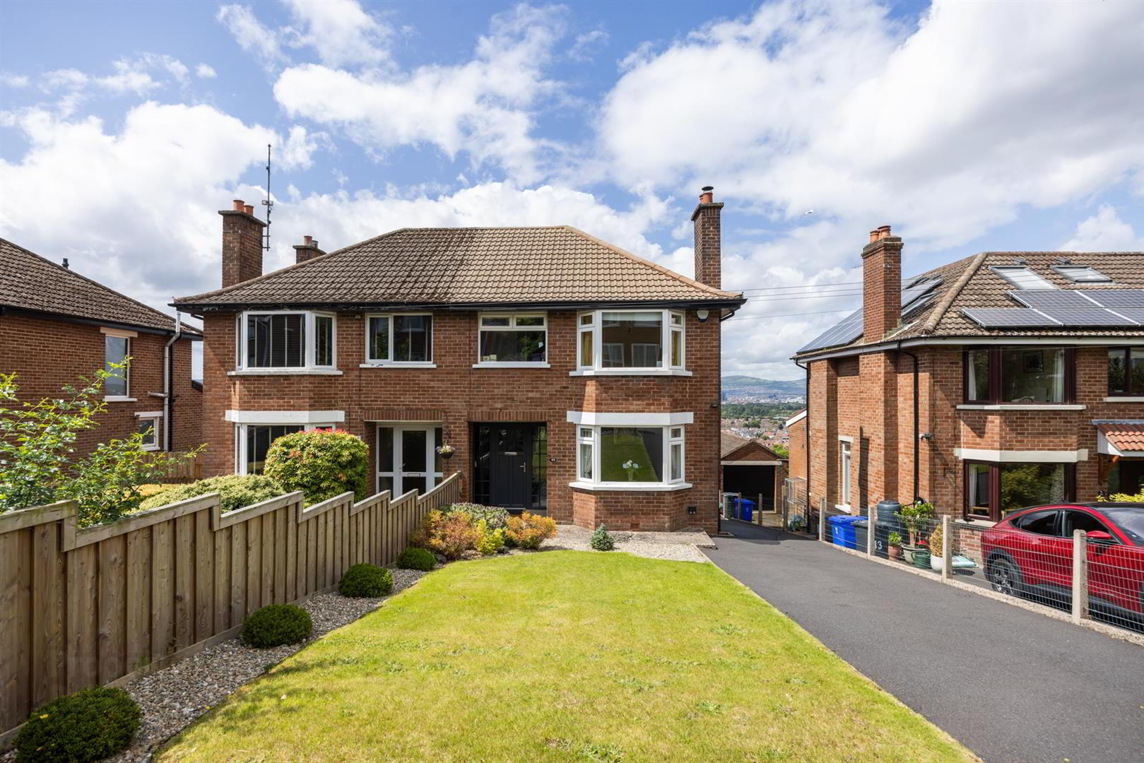 45 Beechgrove Gardens 2 of 38