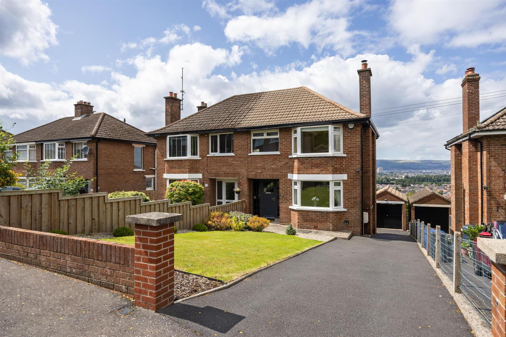 45 Beechgrove Gardens 1 of 38