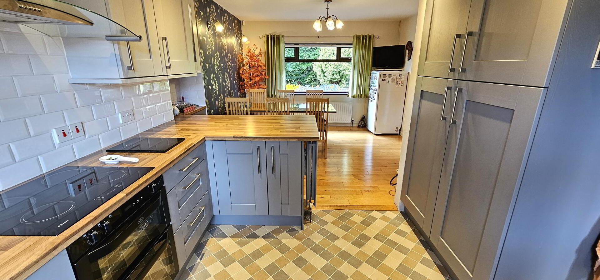 41 Green Road 10 of 43