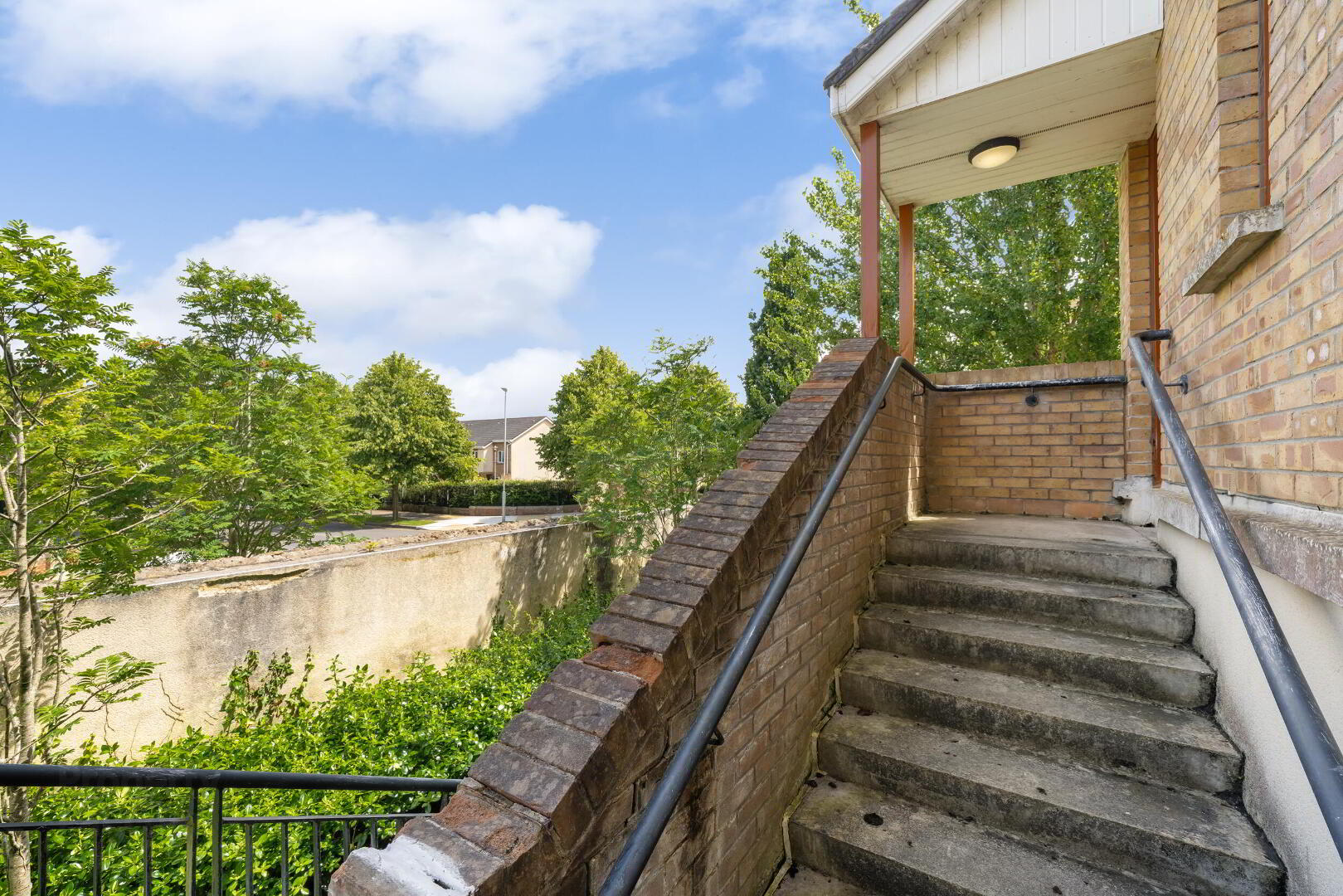 28 Annfield Court 2 of 24