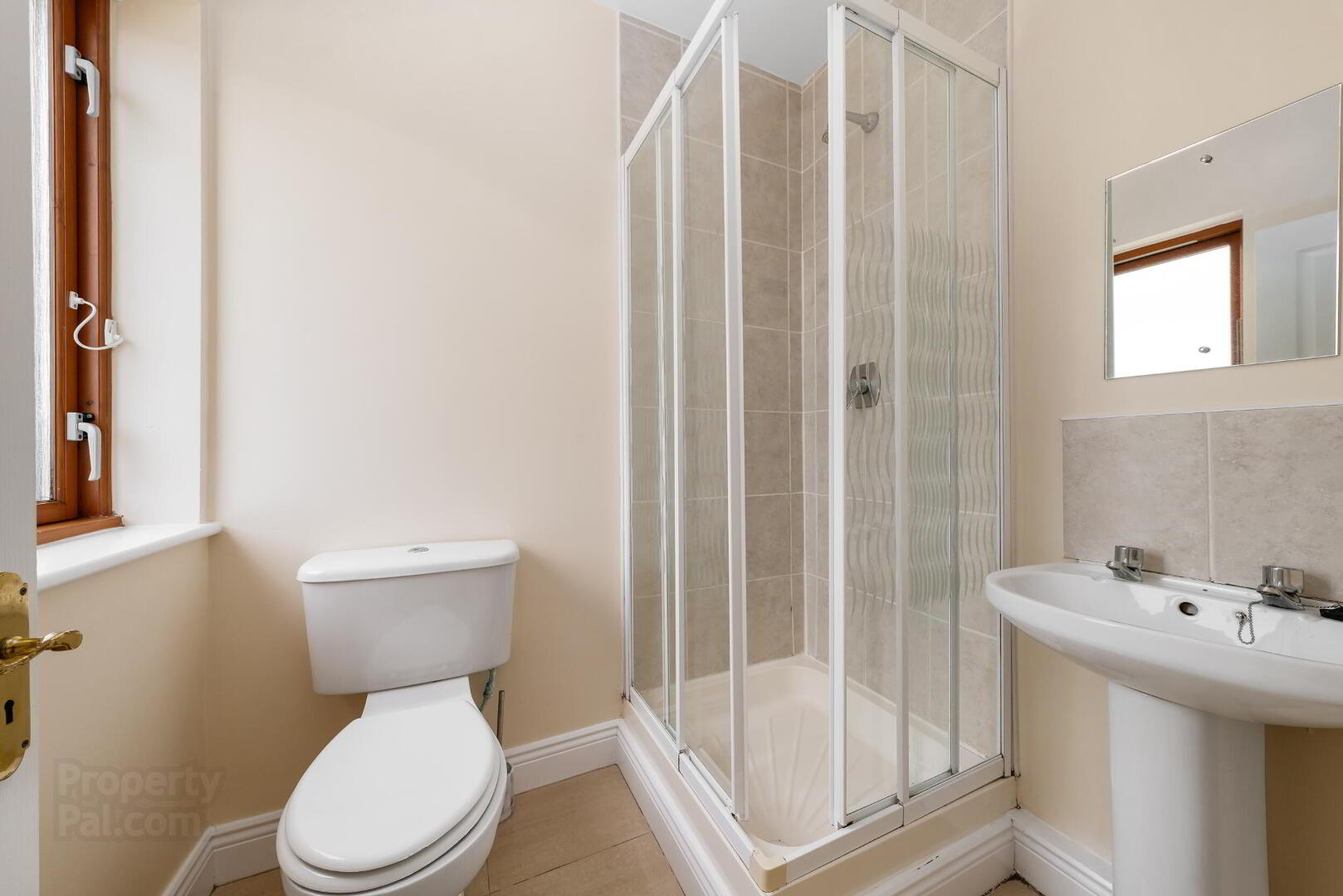 28 Annfield Court 14 of 24