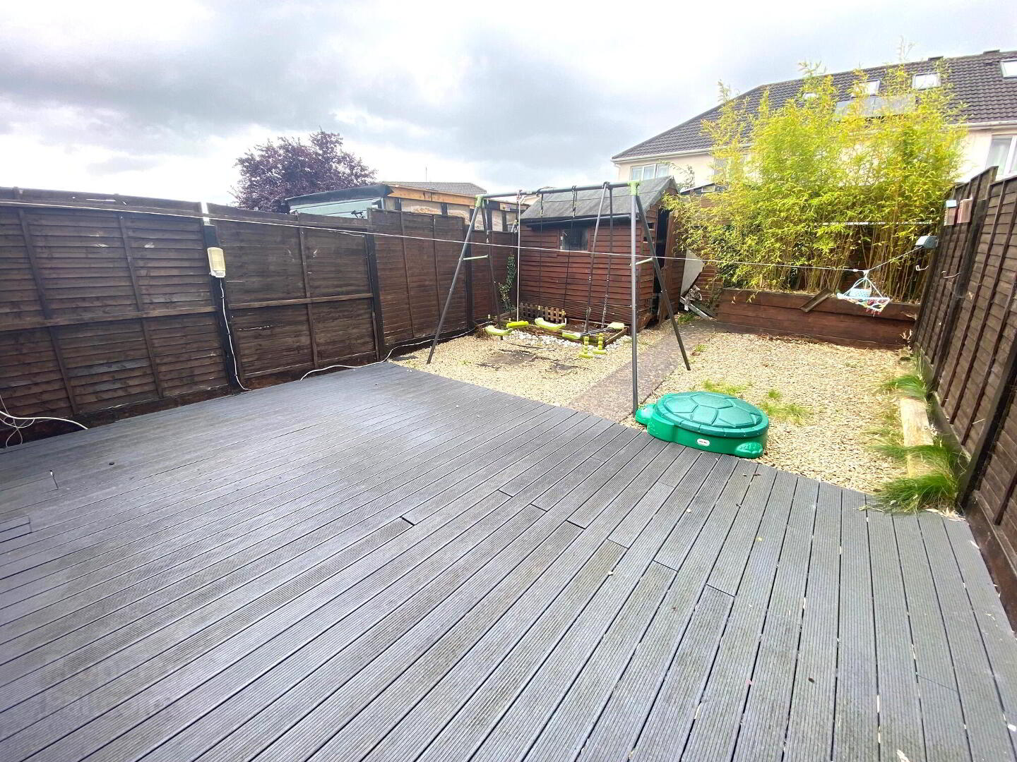 Liffey Crescent 16 of 16