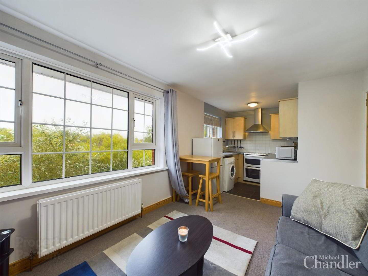 16a Hanwood Drive 7 of 13