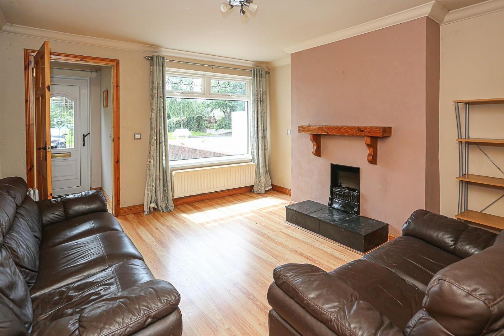 7 Willowbrook Gardens 2 of 10