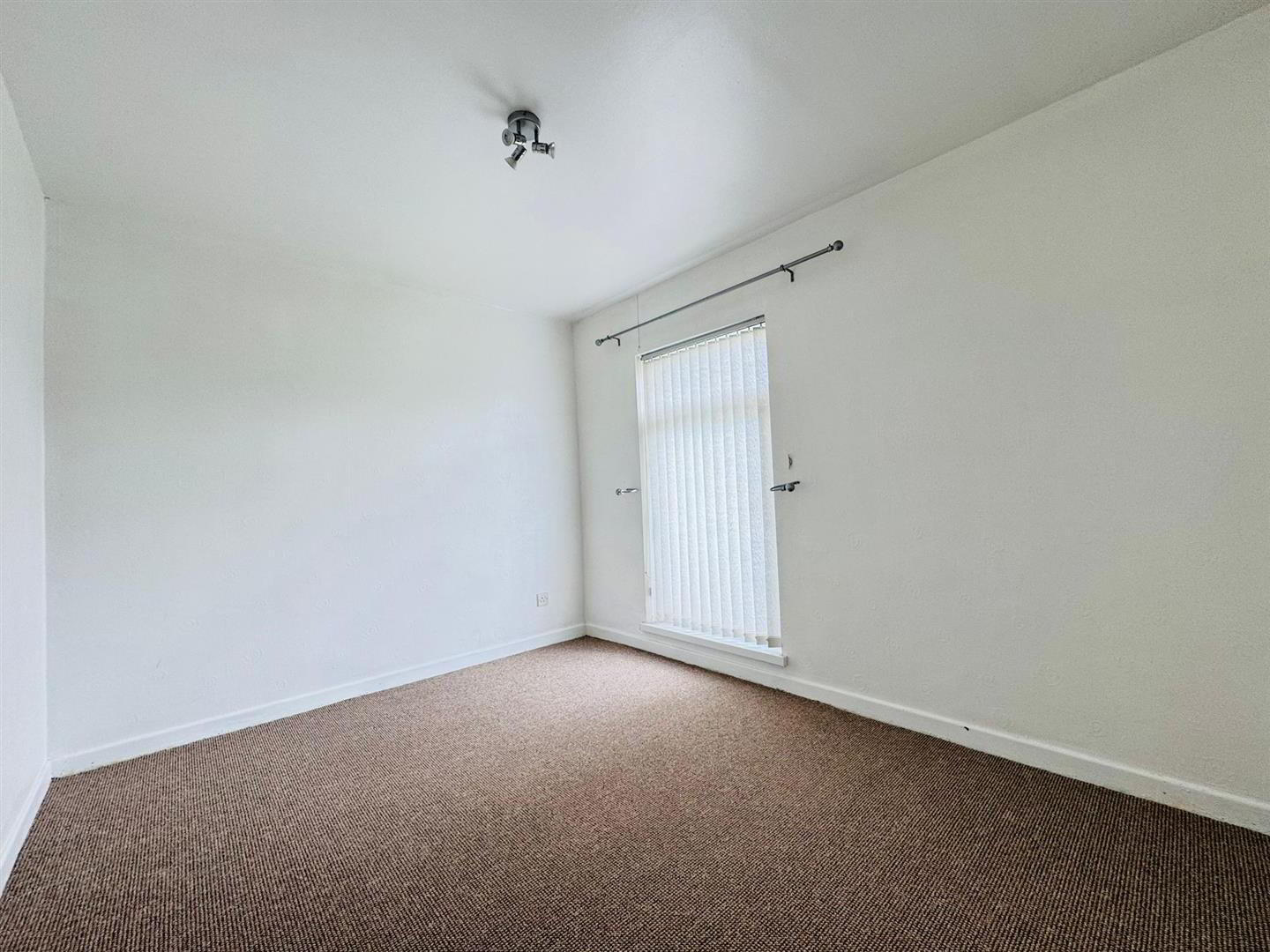 3d Ardfarn Close 6 of 8