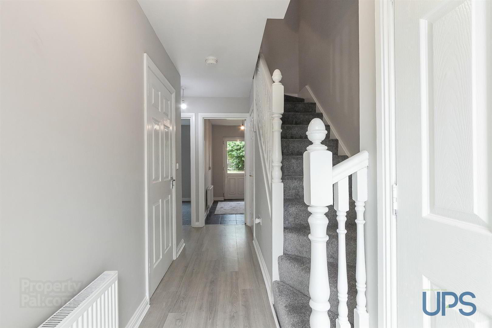 10 St. Annes Road 3 of 29