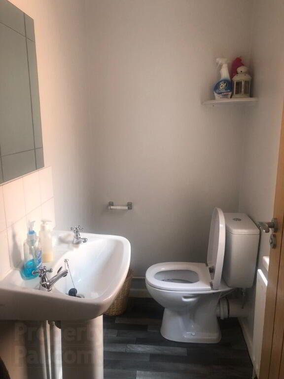 16 Stranmillis Gardens 15 of 22