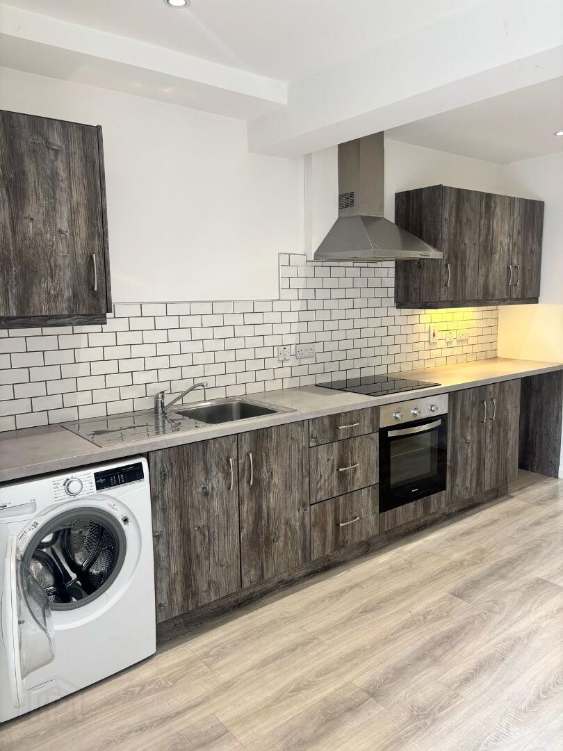 Unit 18,20 &20a, Bridge Street 15 of 17