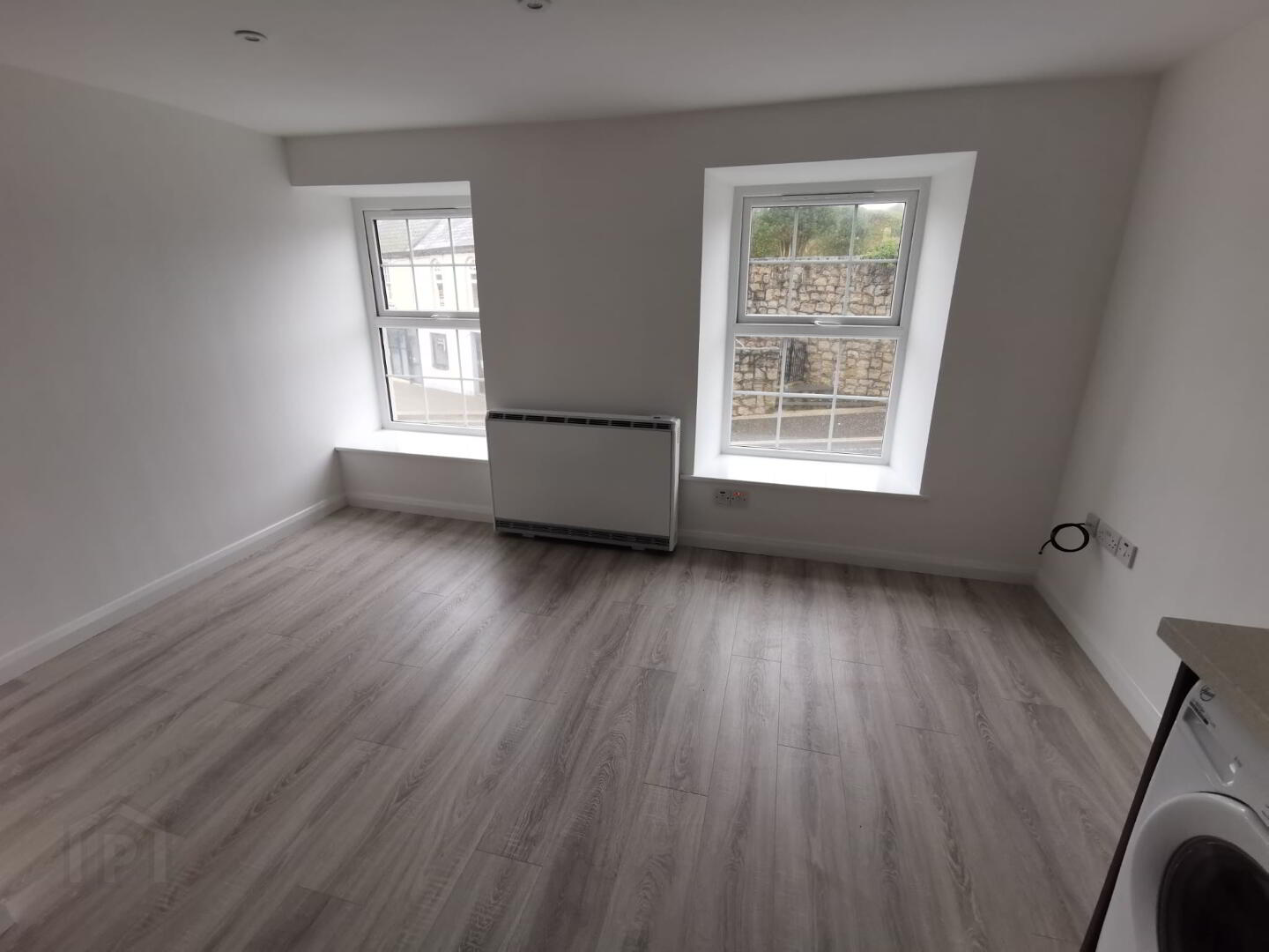 Unit 18,20 &20a, Bridge Street 2 of 17
