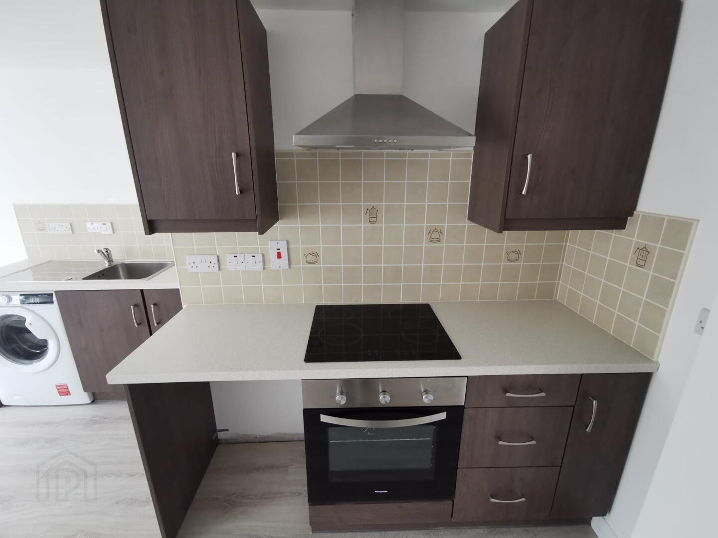 Unit 18,20 &20a, Bridge Street 4 of 17