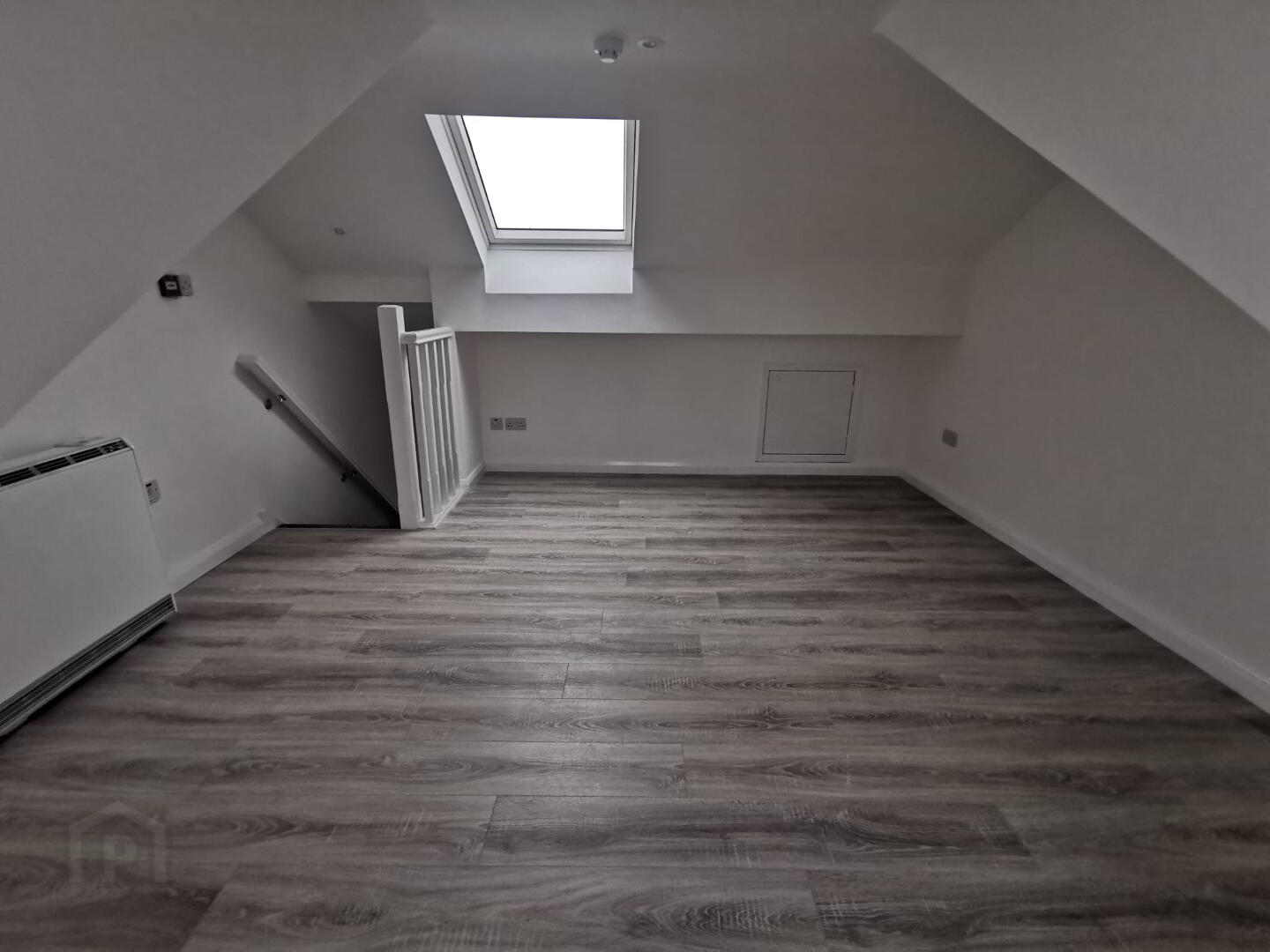 Unit 18,20 &20a, Bridge Street 10 of 17