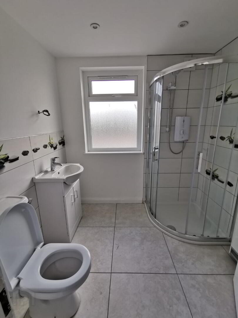 Unit 18,20 &20a, Bridge Street 6 of 17