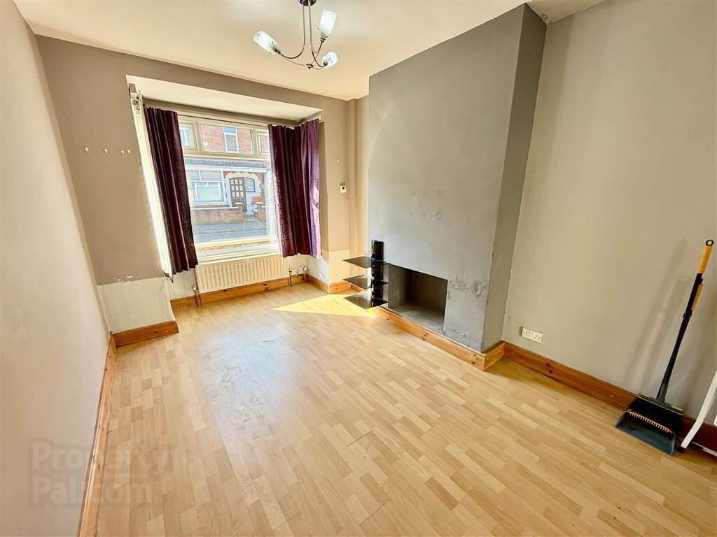 56 Tildarg Street 2 of 13
