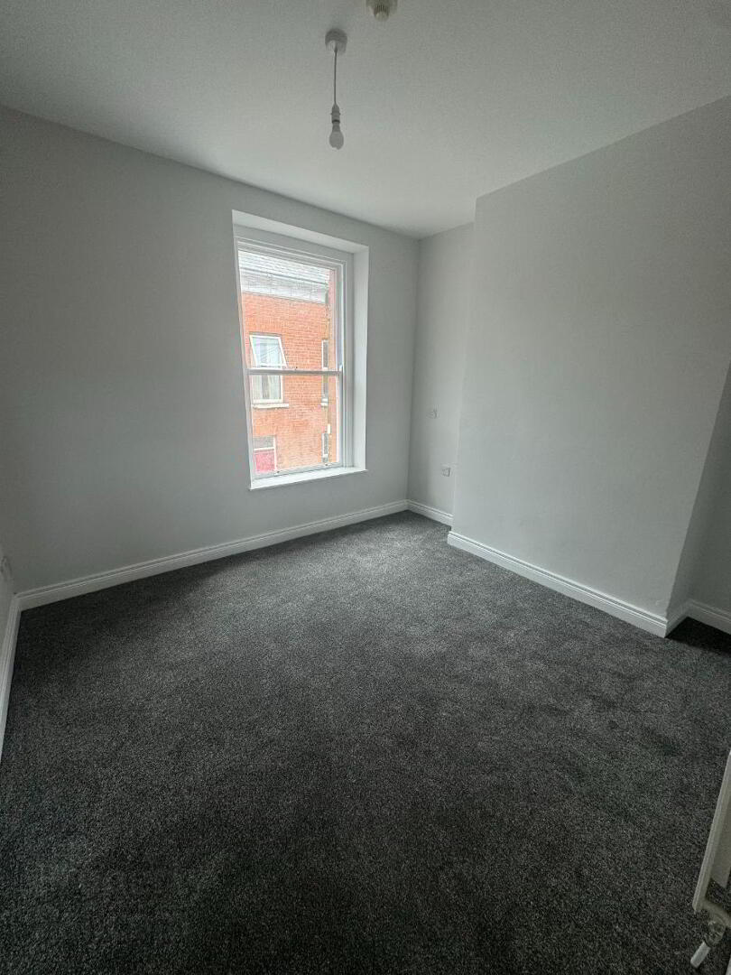 STUDENT ACCOMMODATION, 24 Chamberlain Street 7 of 13