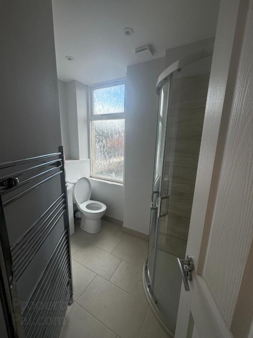 STUDENT ACCOMMODATION, 24 Chamberlain Street 9 of 13