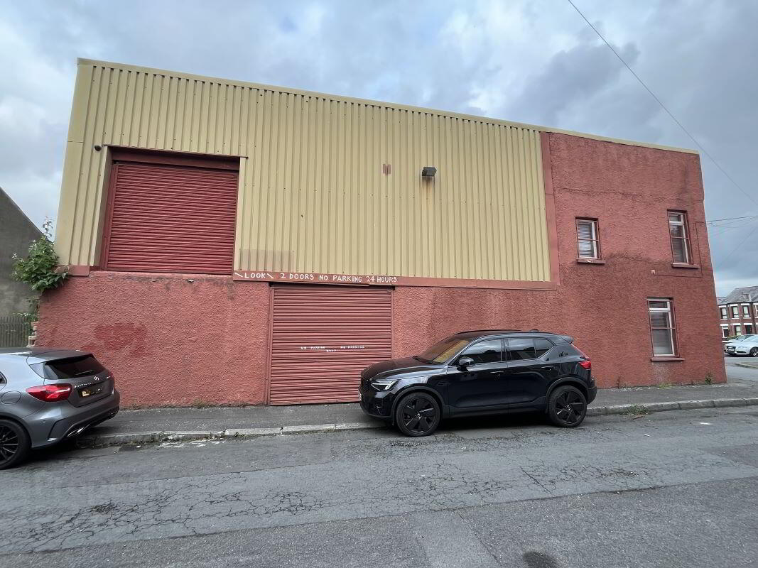 17 Batley Street 5 of 6