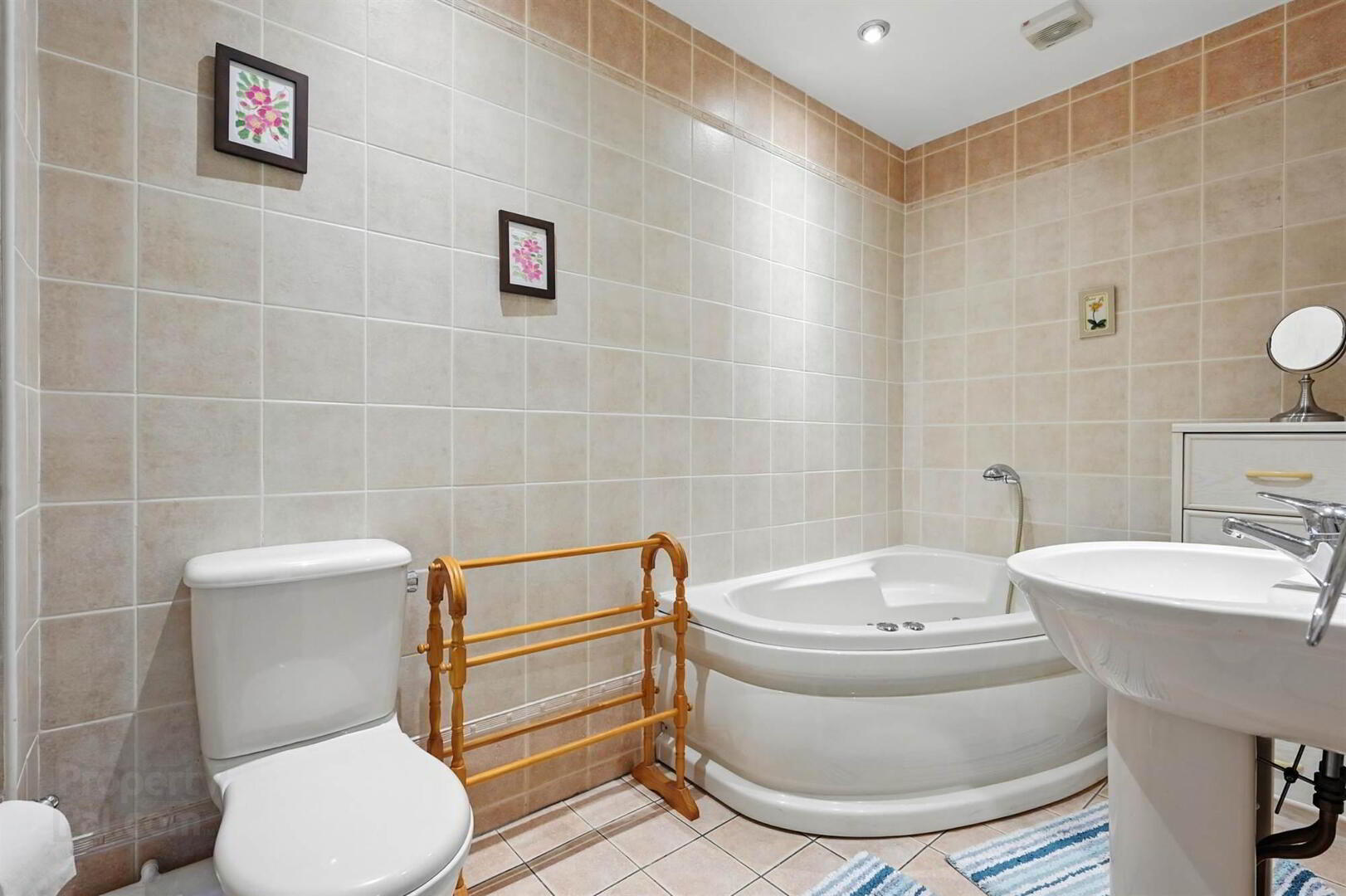 Apt 2 Knockdene Manor, 39-41 Knockdene Park South 16 of 17