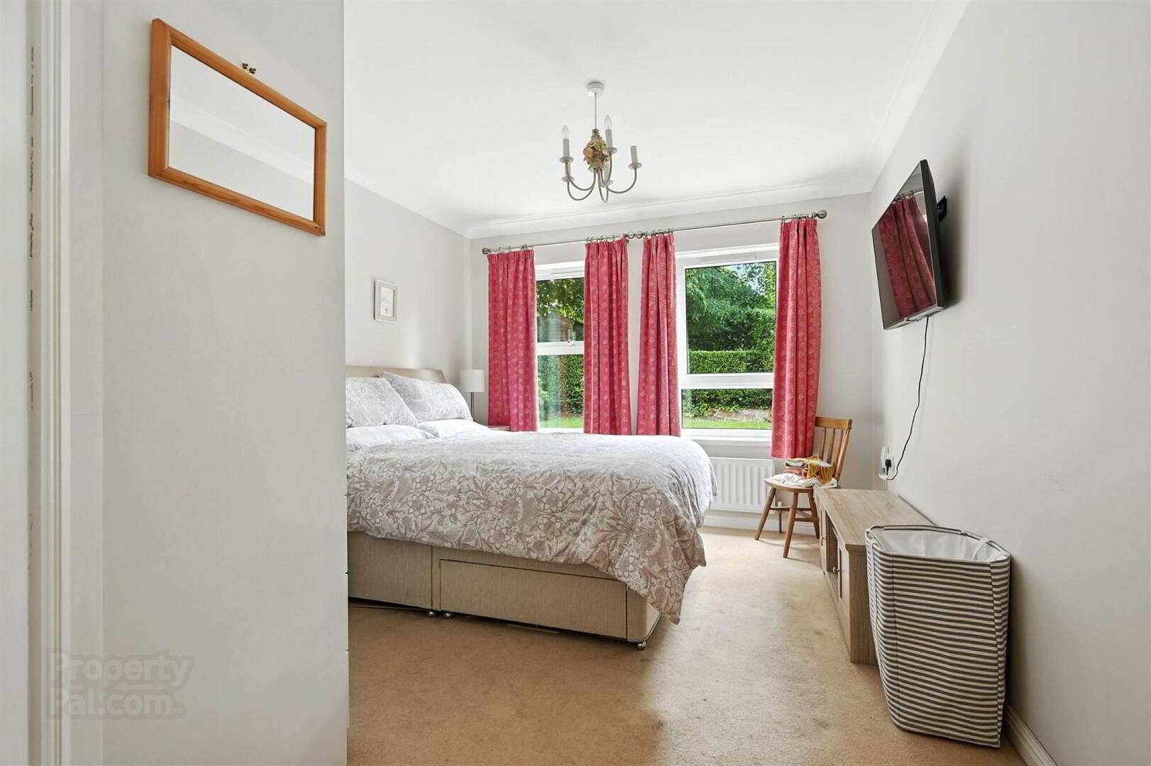 Apt 2 Knockdene Manor, 39-41 Knockdene Park South 13 of 17