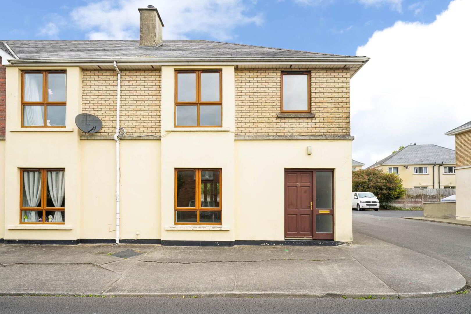 31 Ardlo Manor 1 of 18