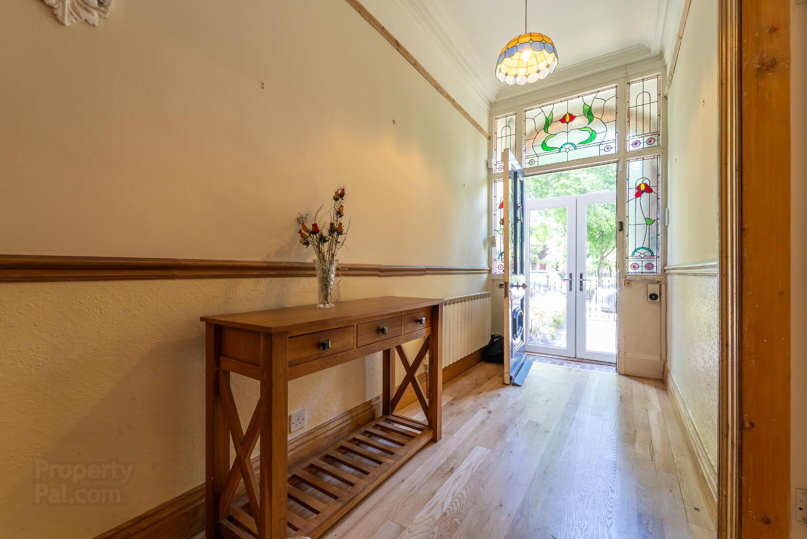 19 Eaton Square 4 of 25