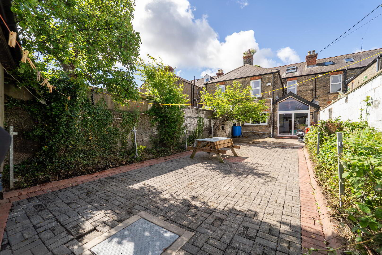19 Eaton Square 24 of 25
