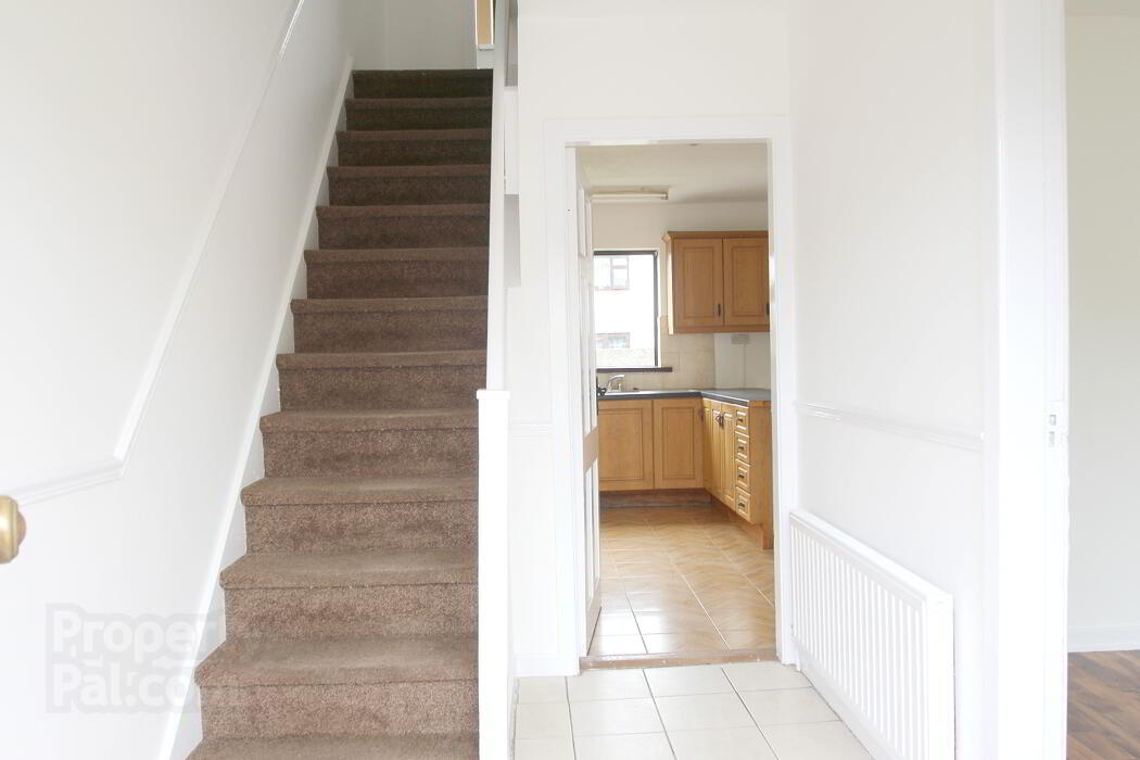 31 Hophill Grove 2 of 9