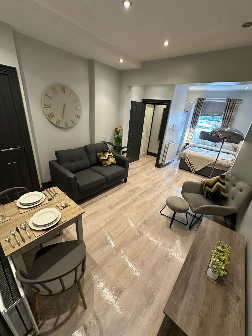 Unit 1, 34 Lisburn Road 1 of 11