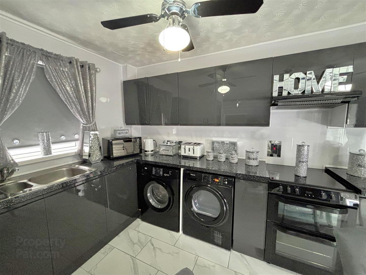262 Crimea Street 11 of 24