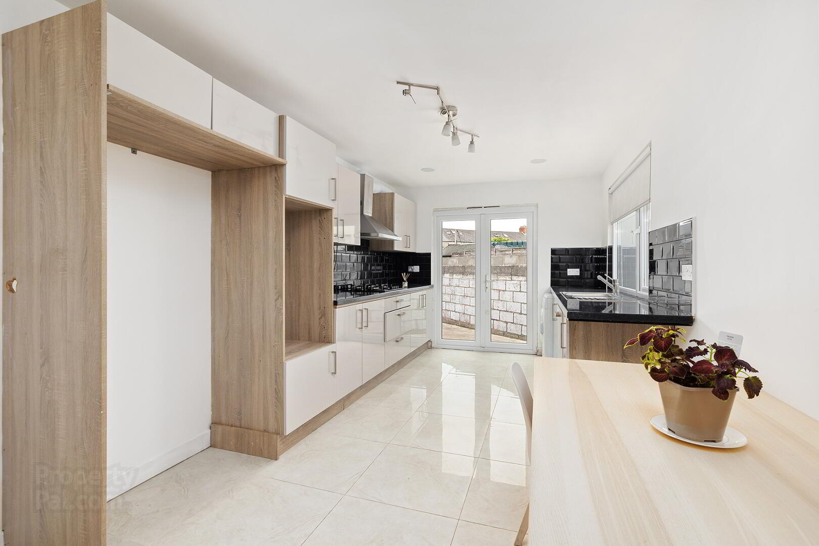 71 Caledon Road 3 of 21