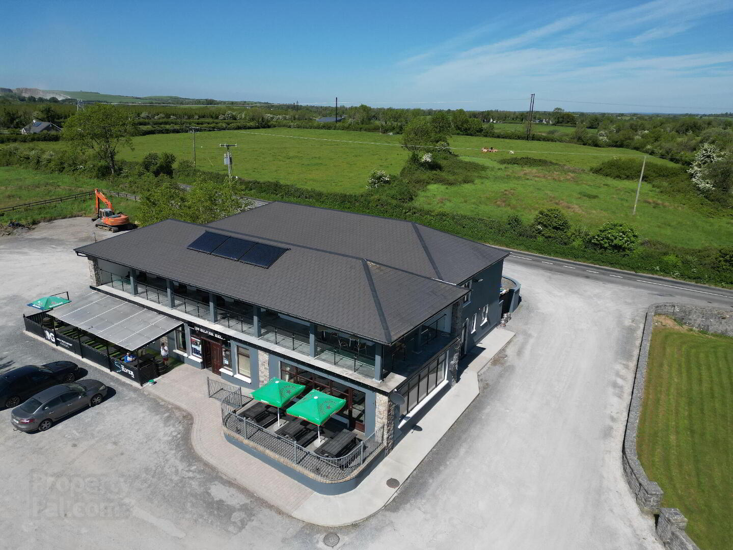 The Silver Eel, Grange 8 of 18