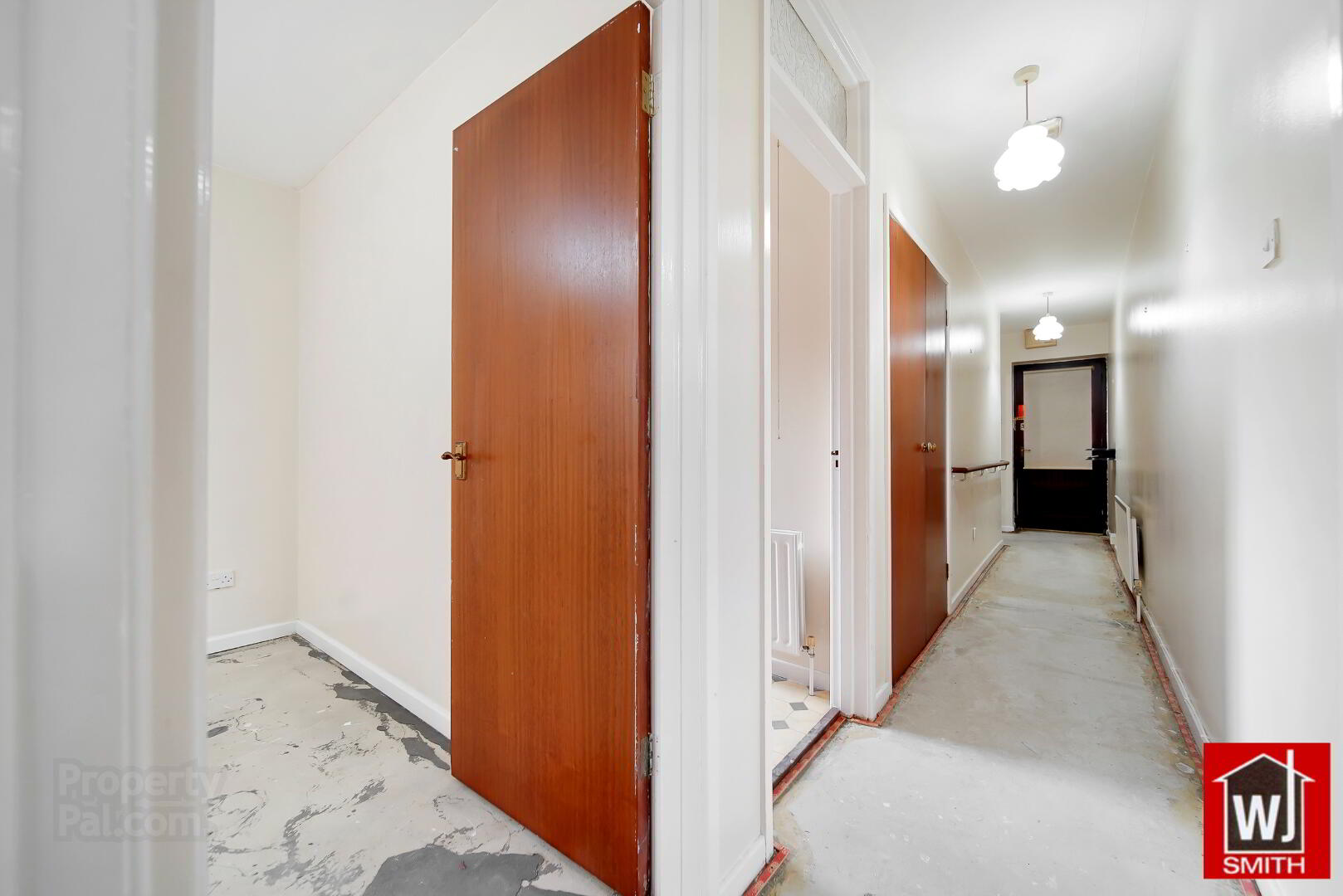 8 Mournebeg Road 4 of 36