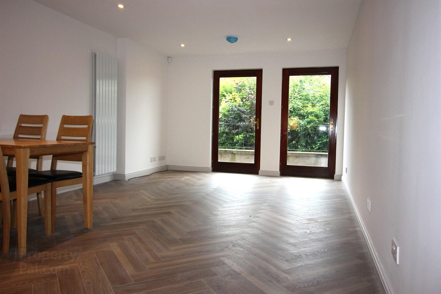 Apt 5, Windsor Manor Mews 3 of 6